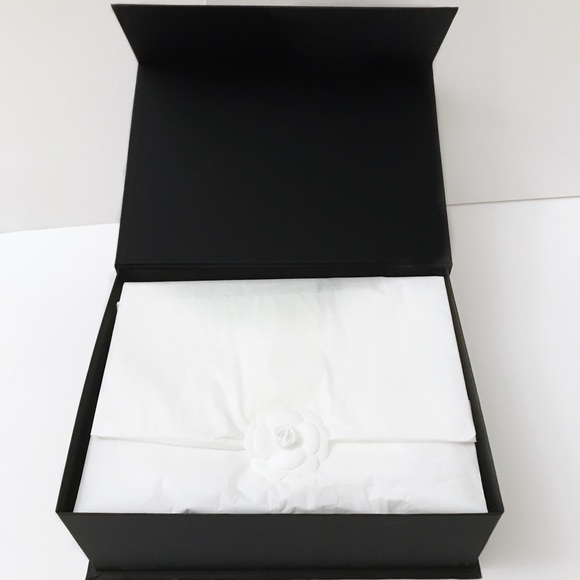 Chanel Bag - Picture 3 of 8